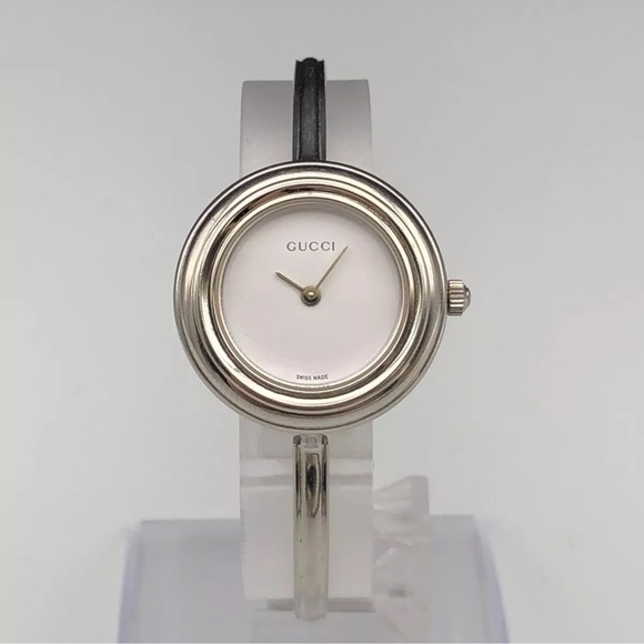 Gucci Luxury Vintage Statement Piece Watch Bracelet - Picture 3 of 13